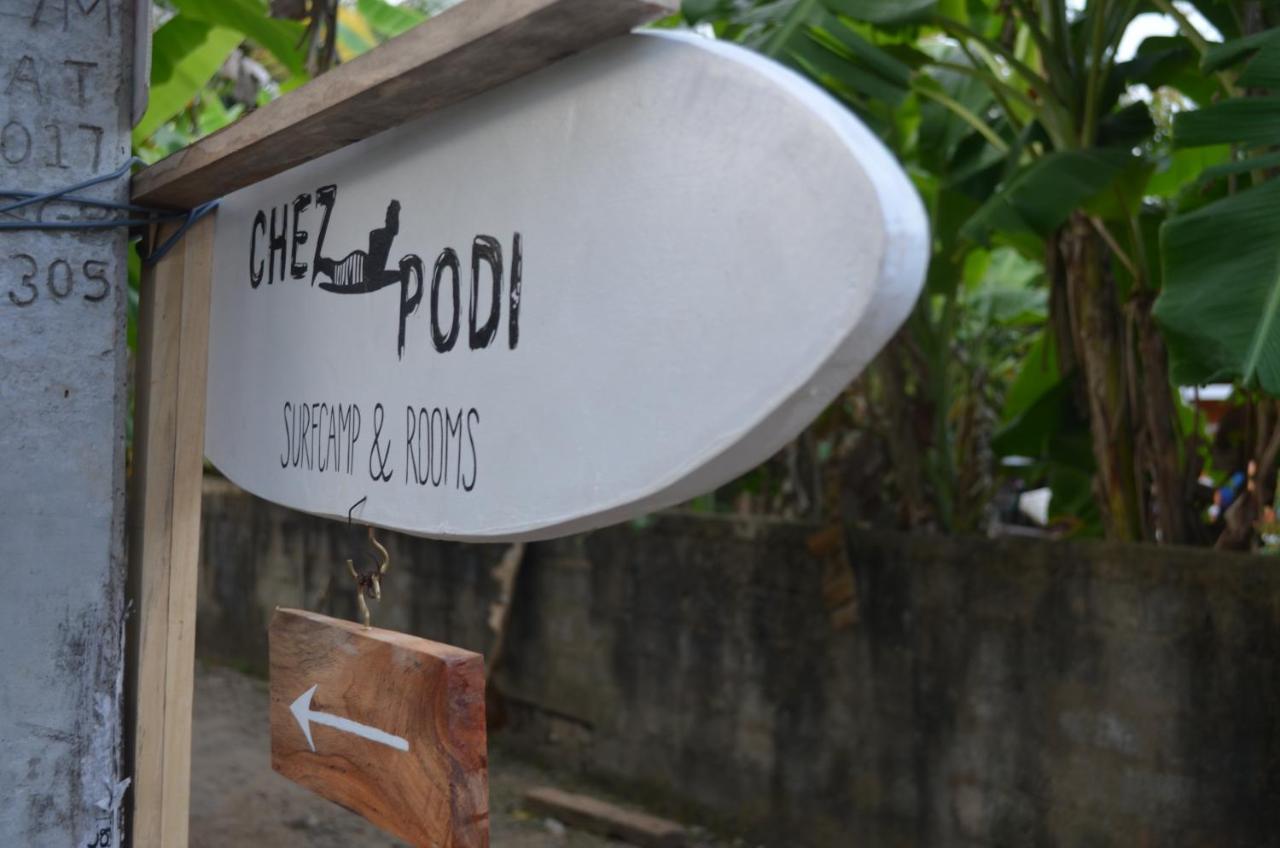 Chez Podi Surf Stay Mirissa Bagian luar foto