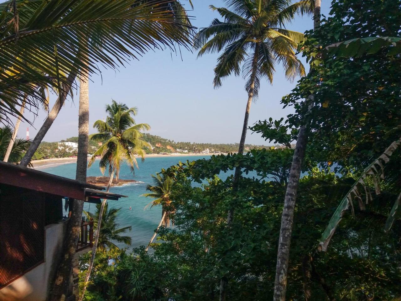 Chez Podi Surf Stay Mirissa Bagian luar foto